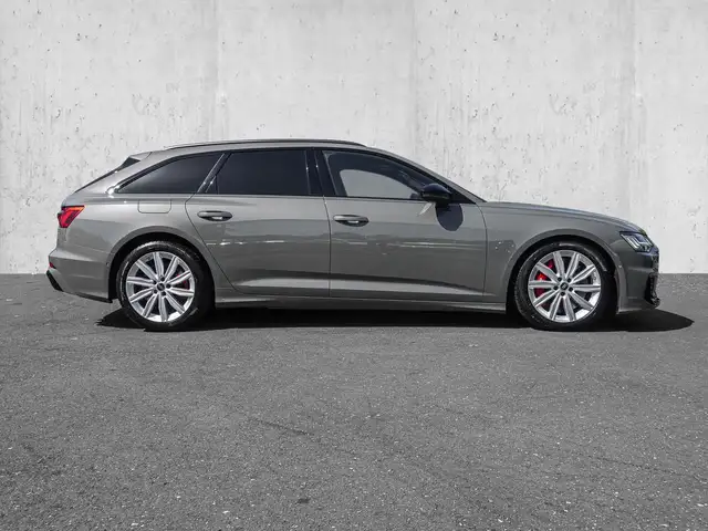 Audi S6 view 5