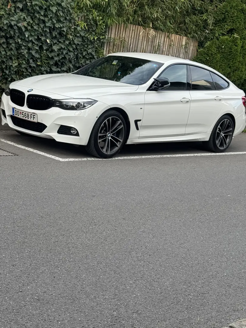 BMW 330 330i Touring xDrive Aut. M Sport - 1