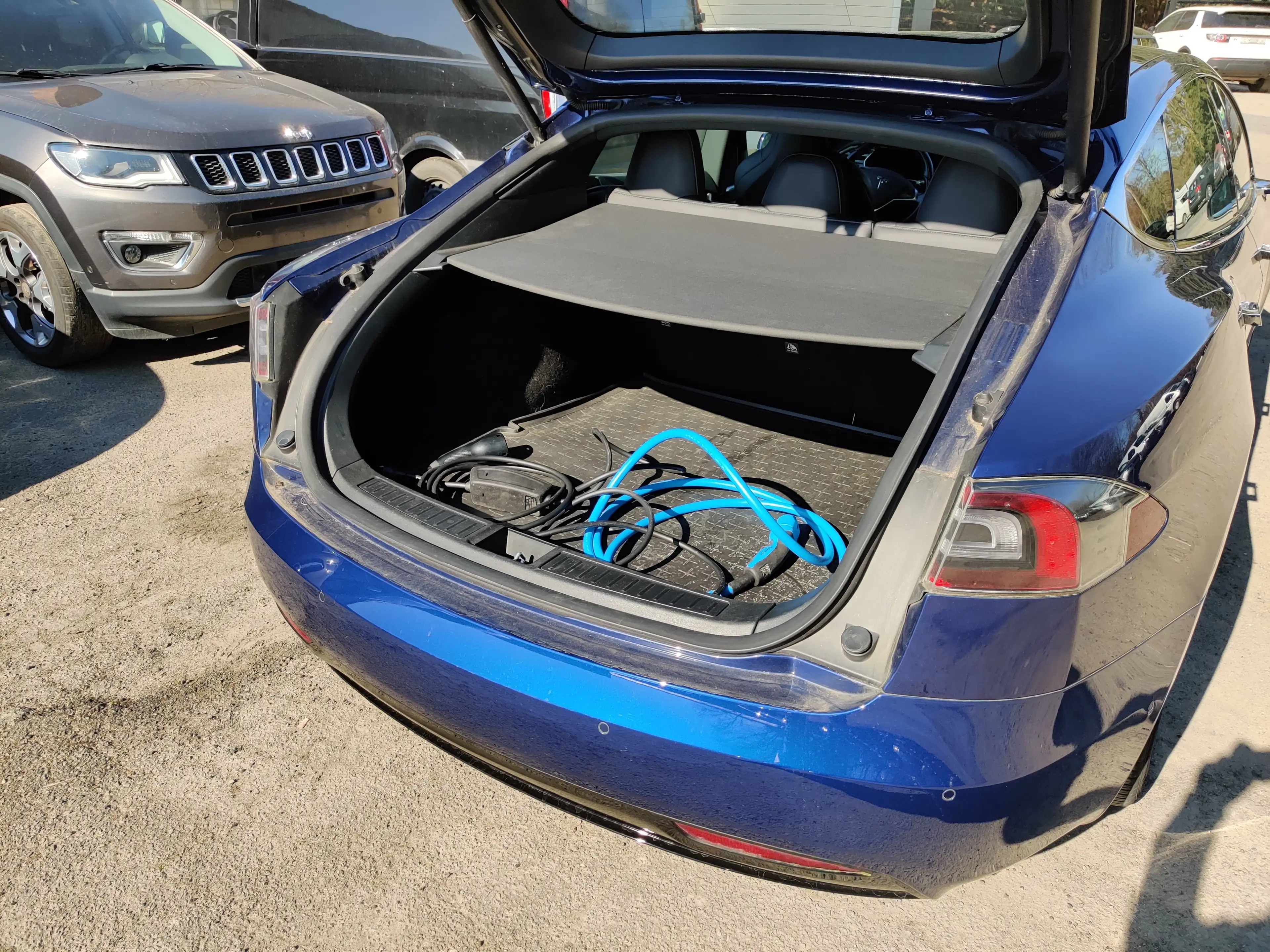 Tesla Model S 75 kWh Dual Motor — photo 3