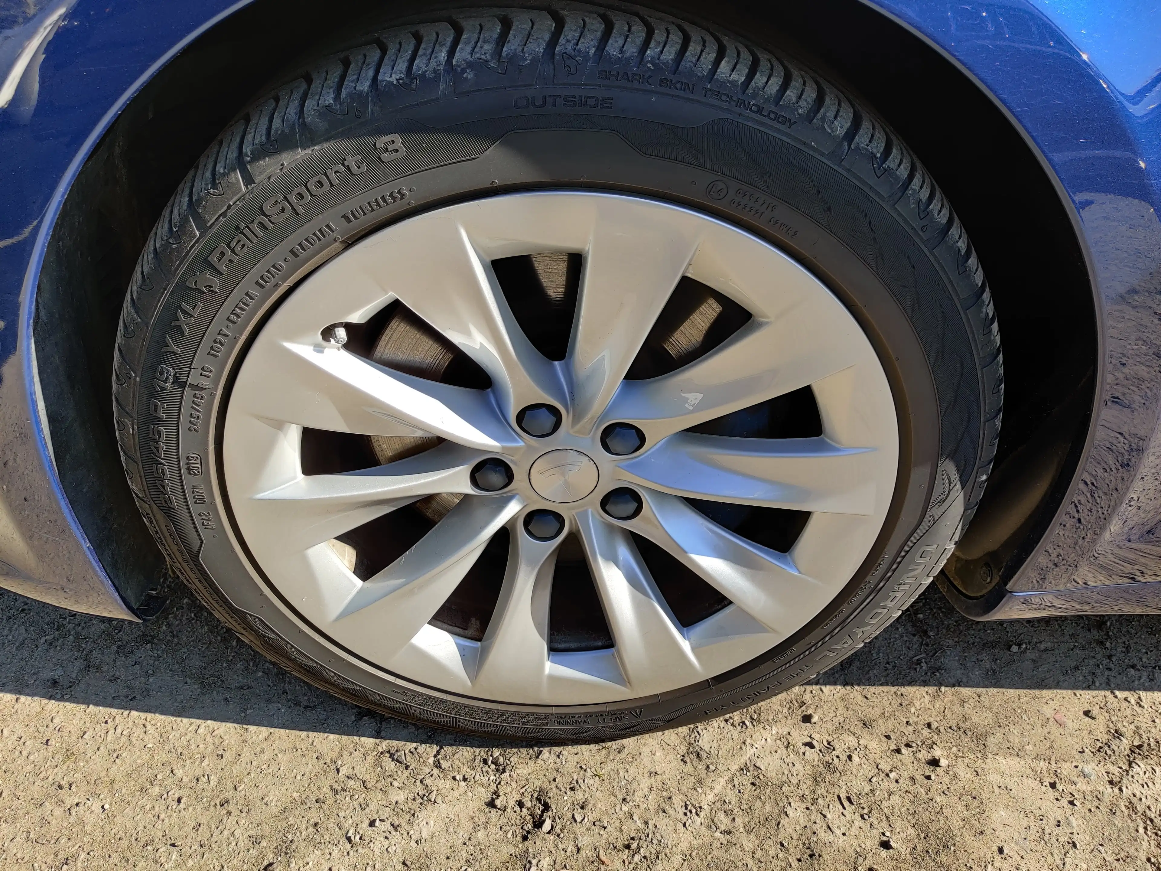 Tesla Model S 75 kWh Dual Motor — photo 13