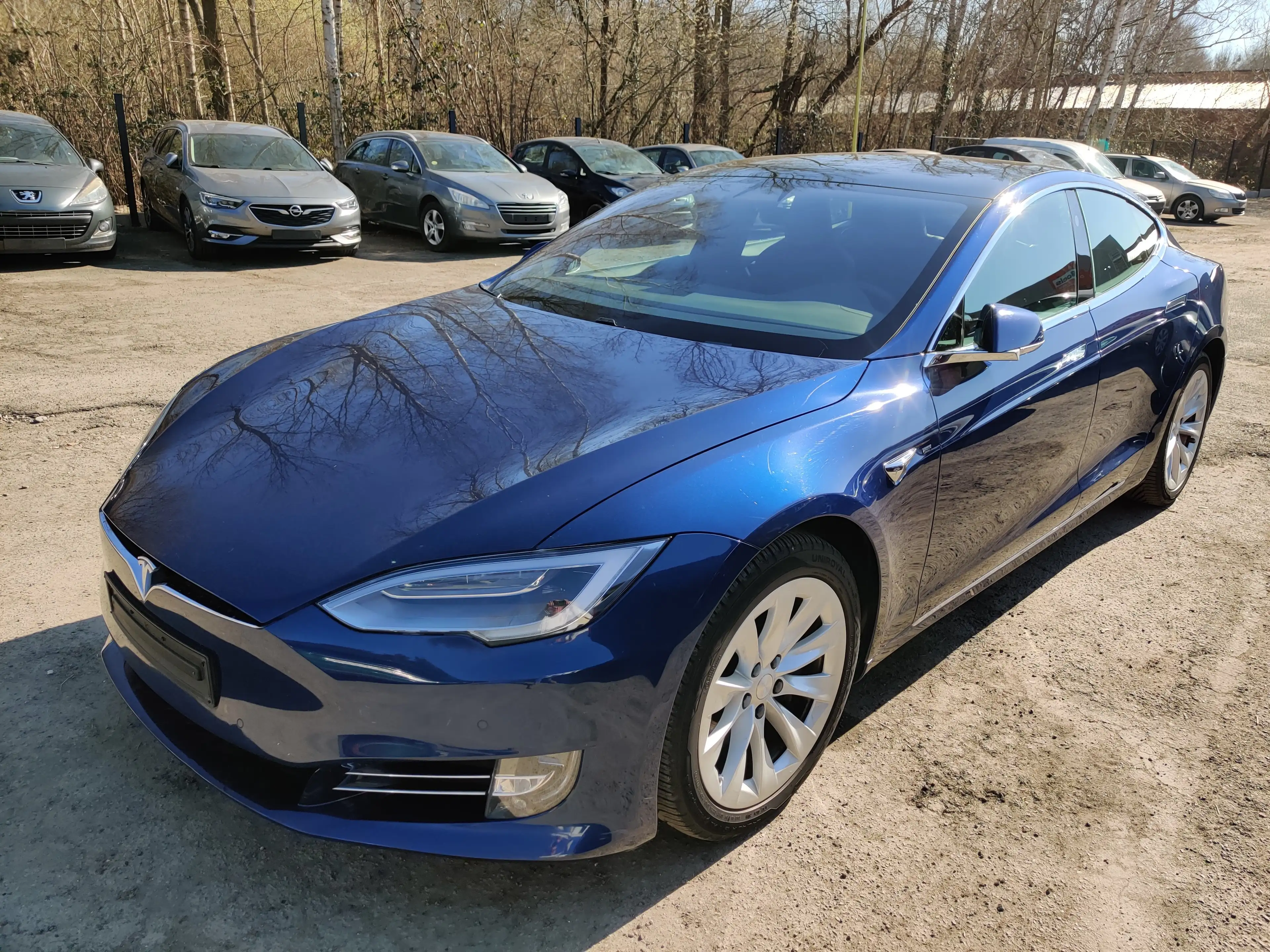 Tesla Model S 75 kWh Dual Motor