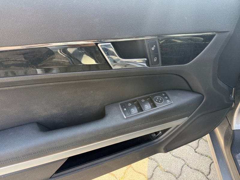 Mercedes-Benz E 220 Coupe CDI BlueEfficiency — photo 8