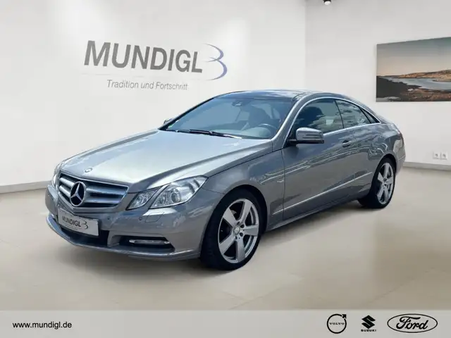 Mercedes-Benz E 220 Coupe CDI BlueEfficiency