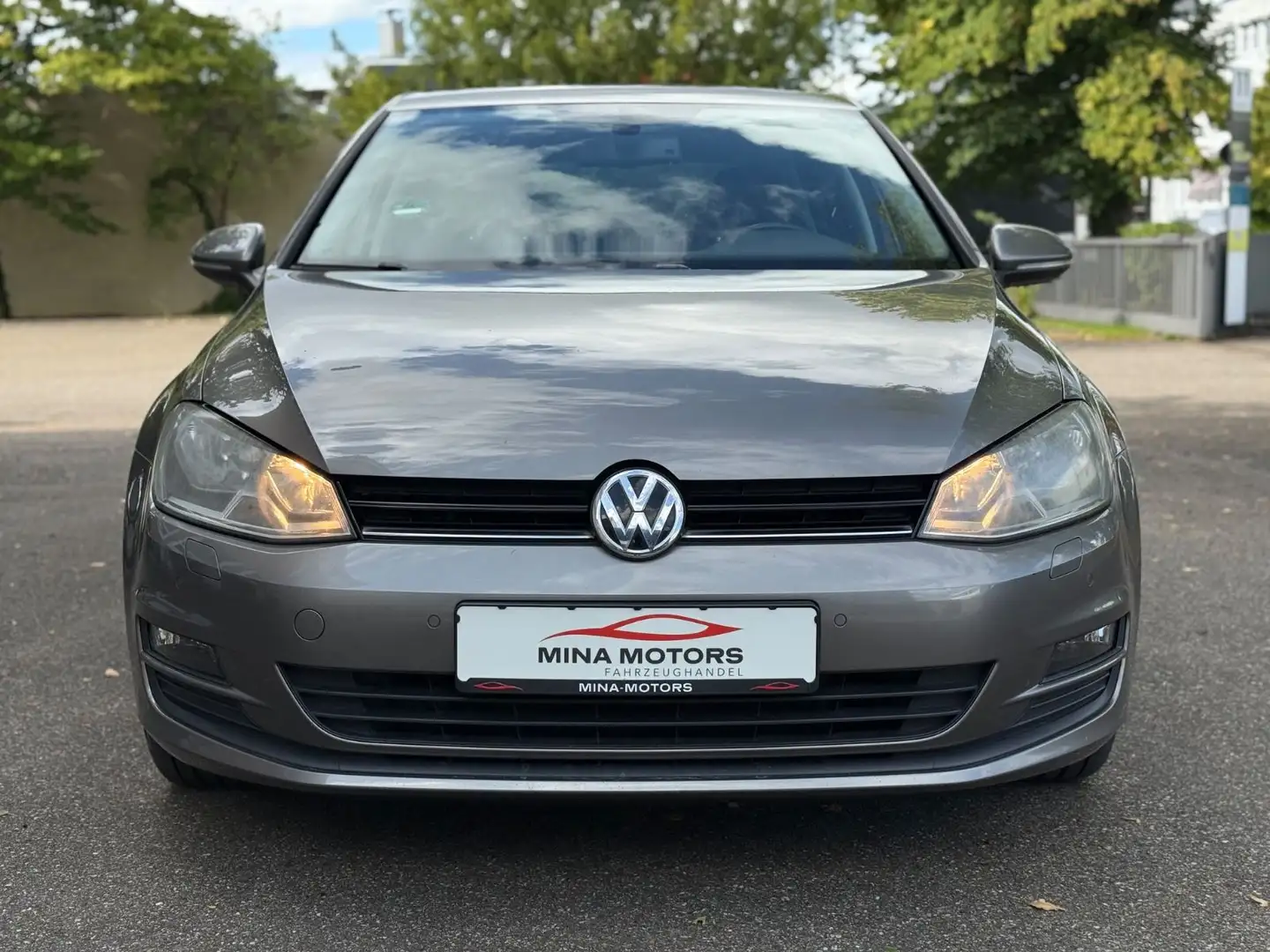 Volkswagen Golf VII Lim. Cup *DSG*EU6*SHZ Grau - 2