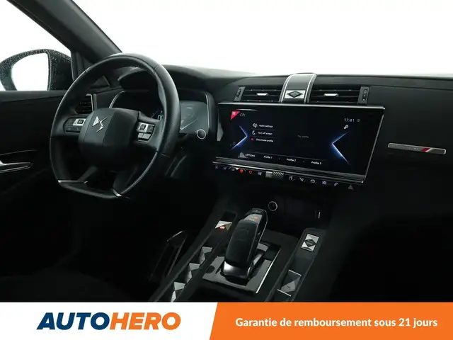 DS Automobiles DS 7 Crossback view 13