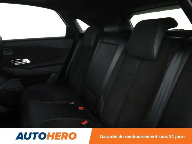 DS Automobiles DS 7 Crossback view 14