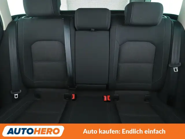 Volkswagen Passat view 15