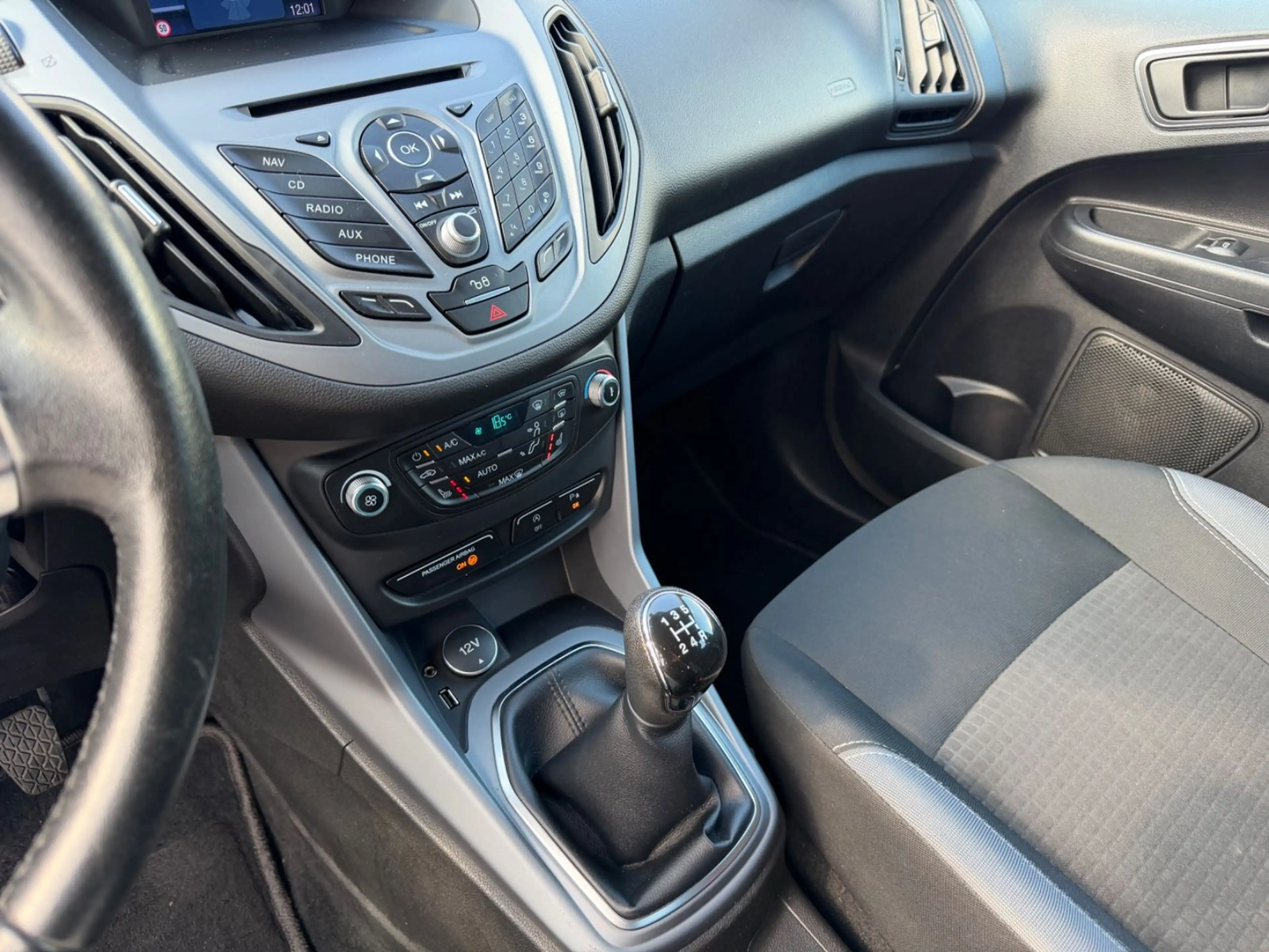 Ford B-Max Sitzhz Klimaauto PDC vo+ht Navi Bluetooth — photo 14