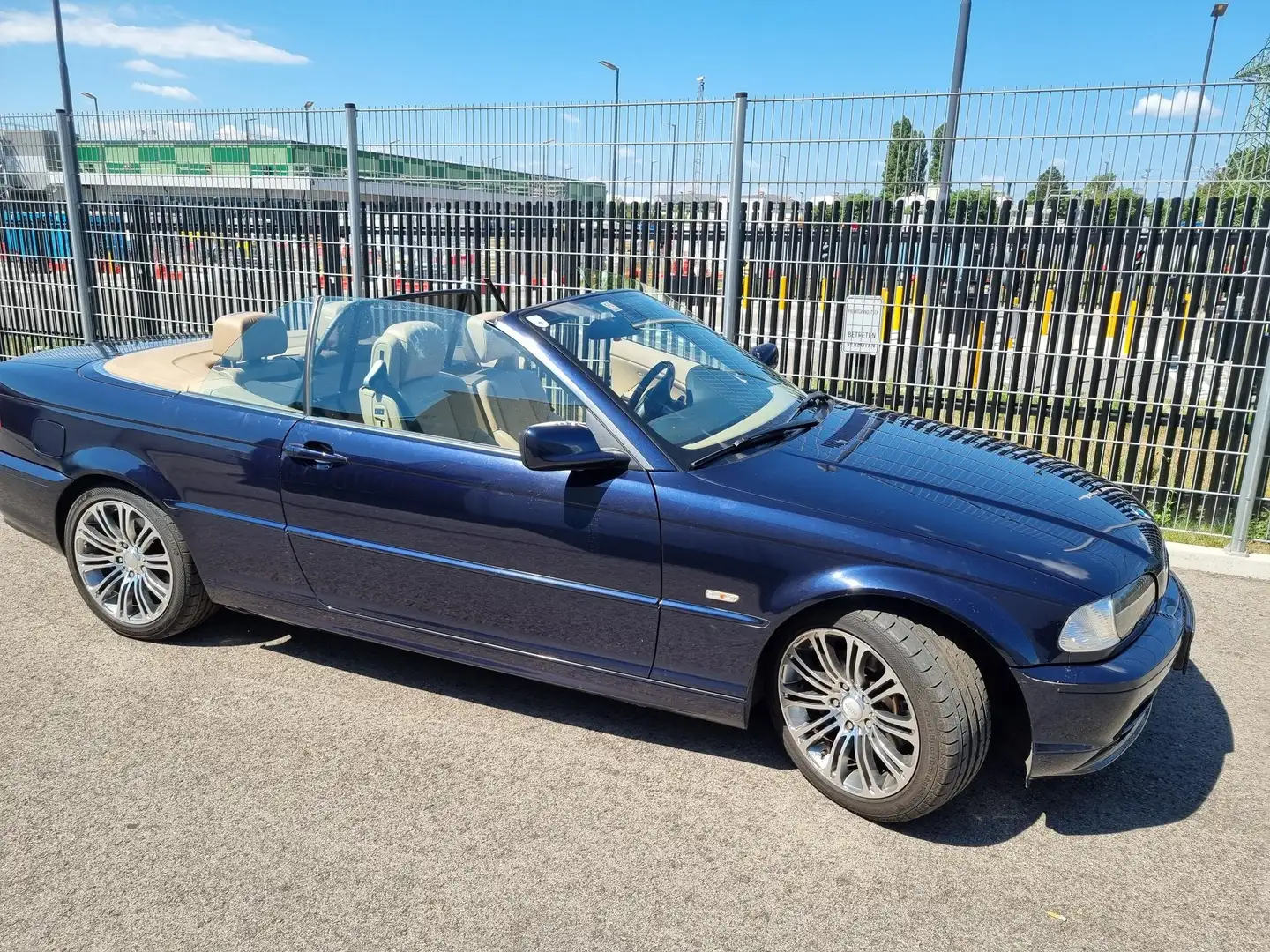 BMW 325 325i Cabrio Aut. Blue - 2