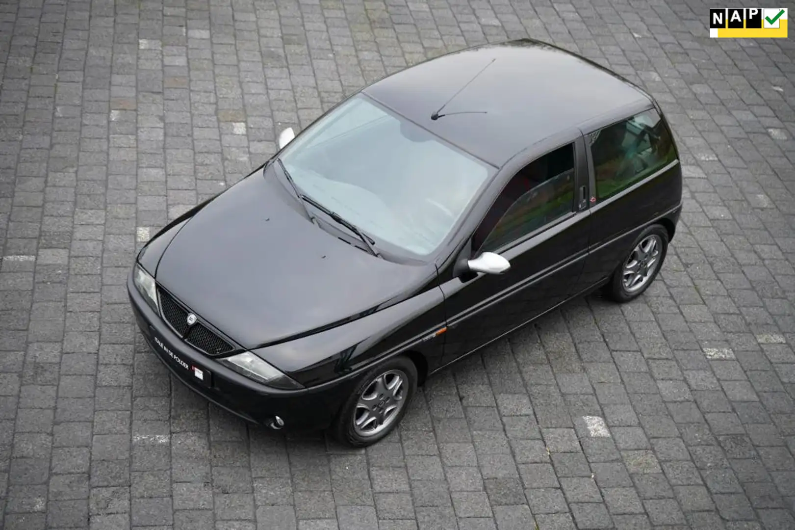 Lancia Ypsilon 1.2-16V elefantino rosso Zwart - 1