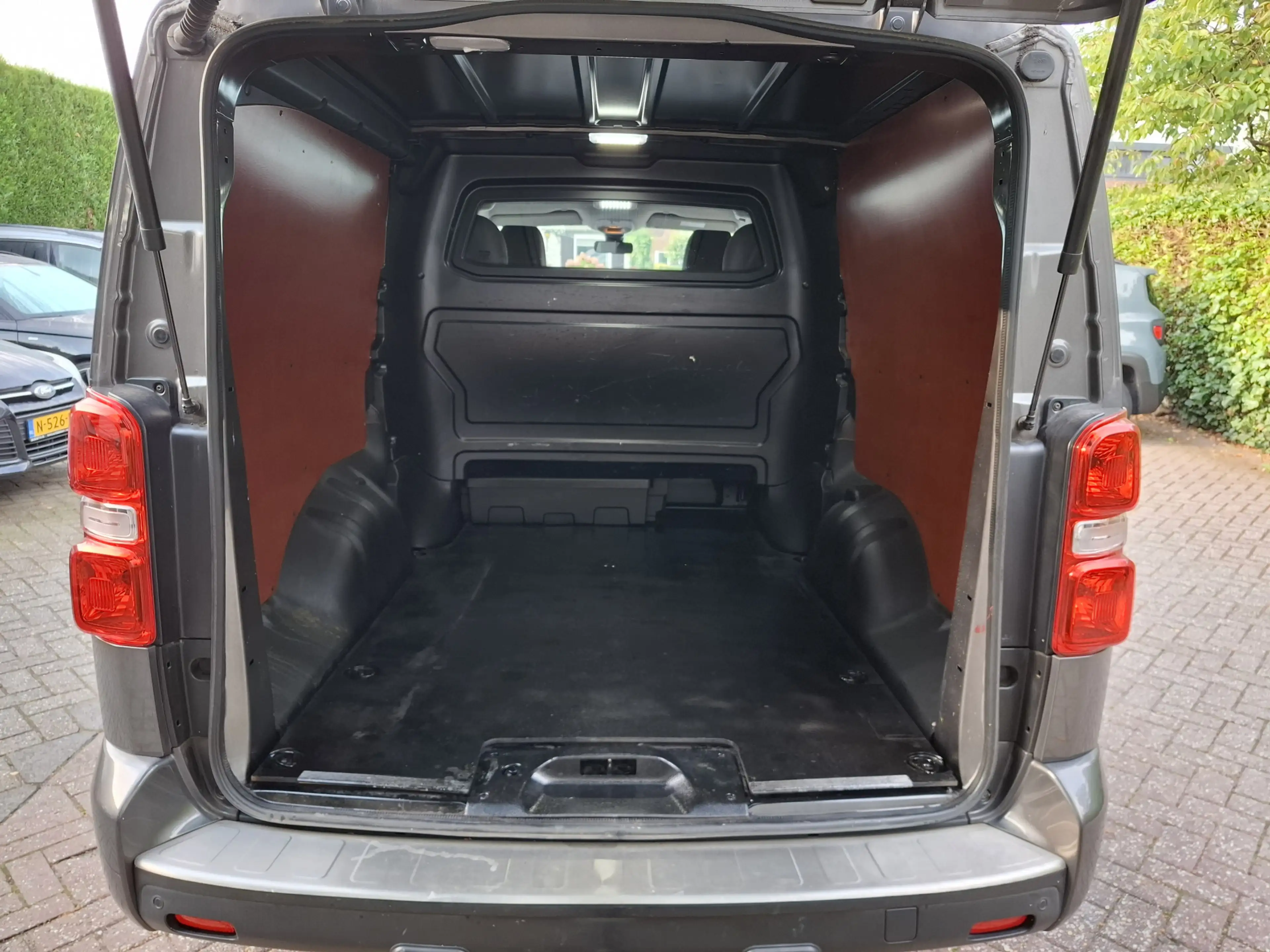 Toyota Proace Worker 2.0 D-4D Black Line DC 5-PERSOONS 2 X SCHUI — photo 13