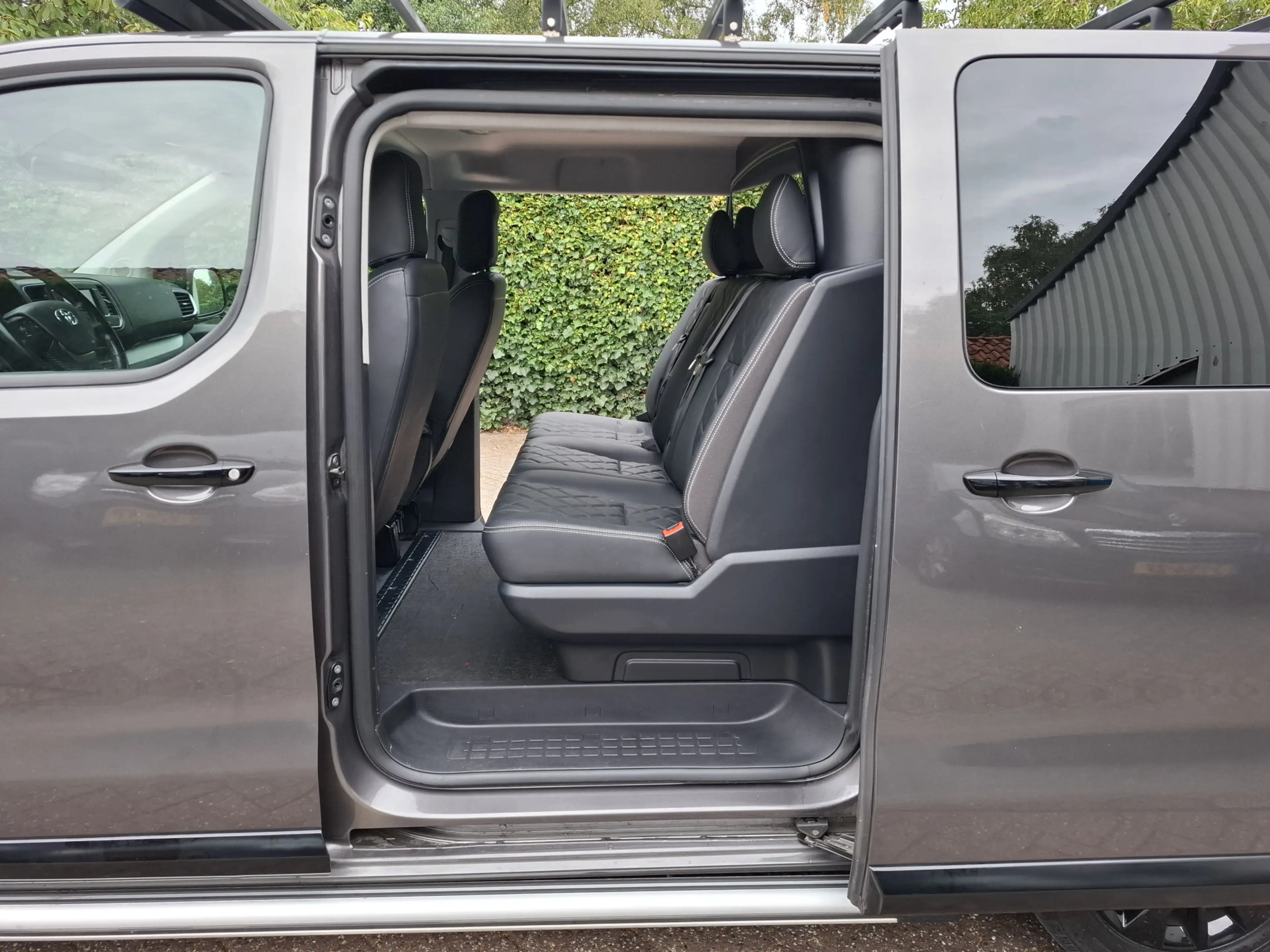 Toyota Proace Worker 2.0 D-4D Black Line DC 5-PERSOONS 2 X SCHUI — photo 15