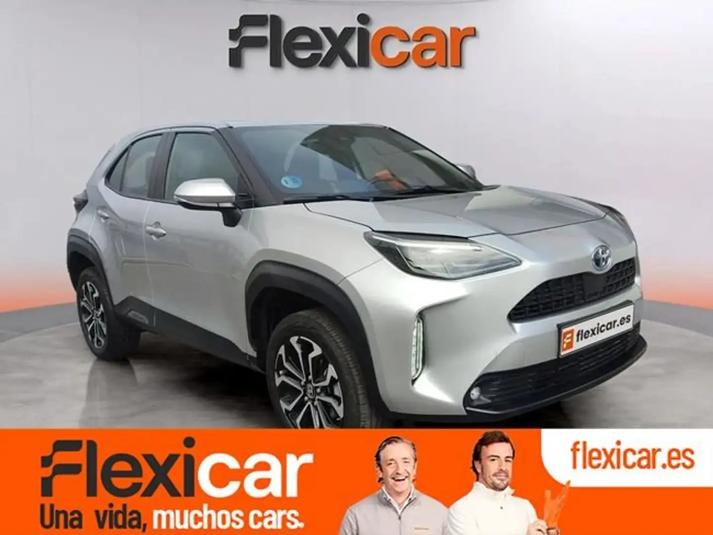 Toyota Yaris Cross 120H Active Tech Gris - 1