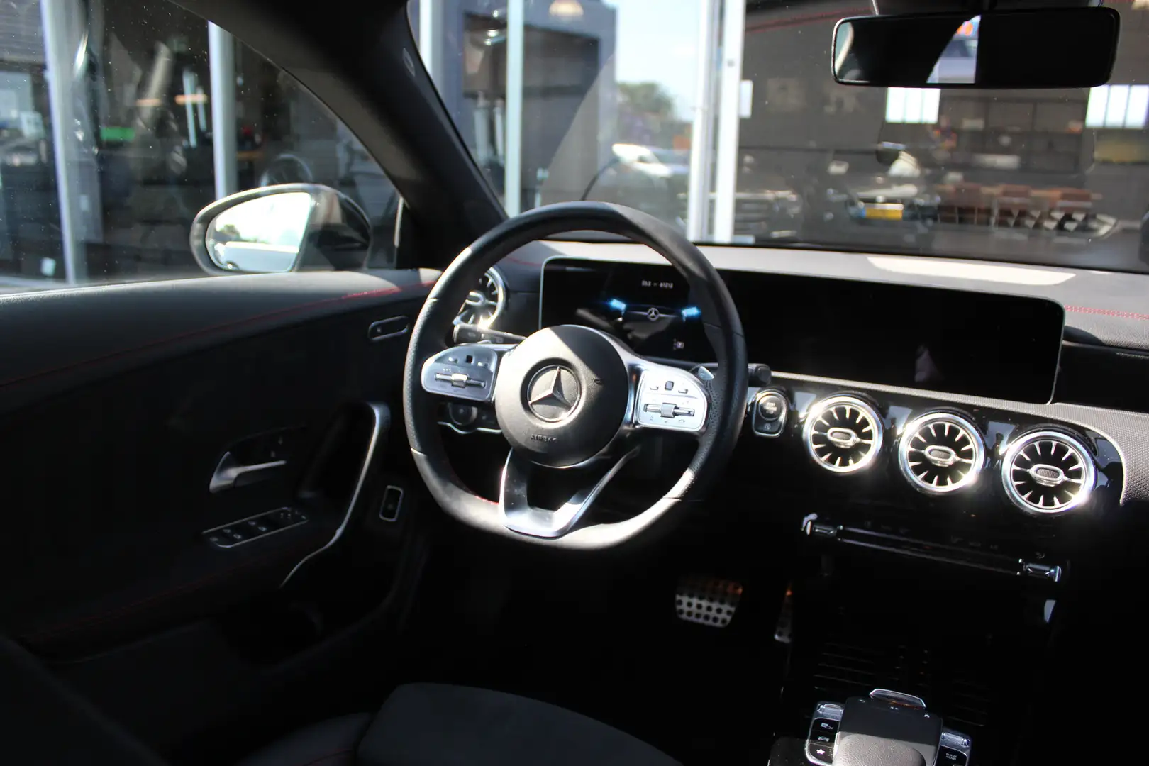 Mercedes-Benz CLA 180 Shooting Brake Business Solution AMG | Cruise | St Zwart - 2