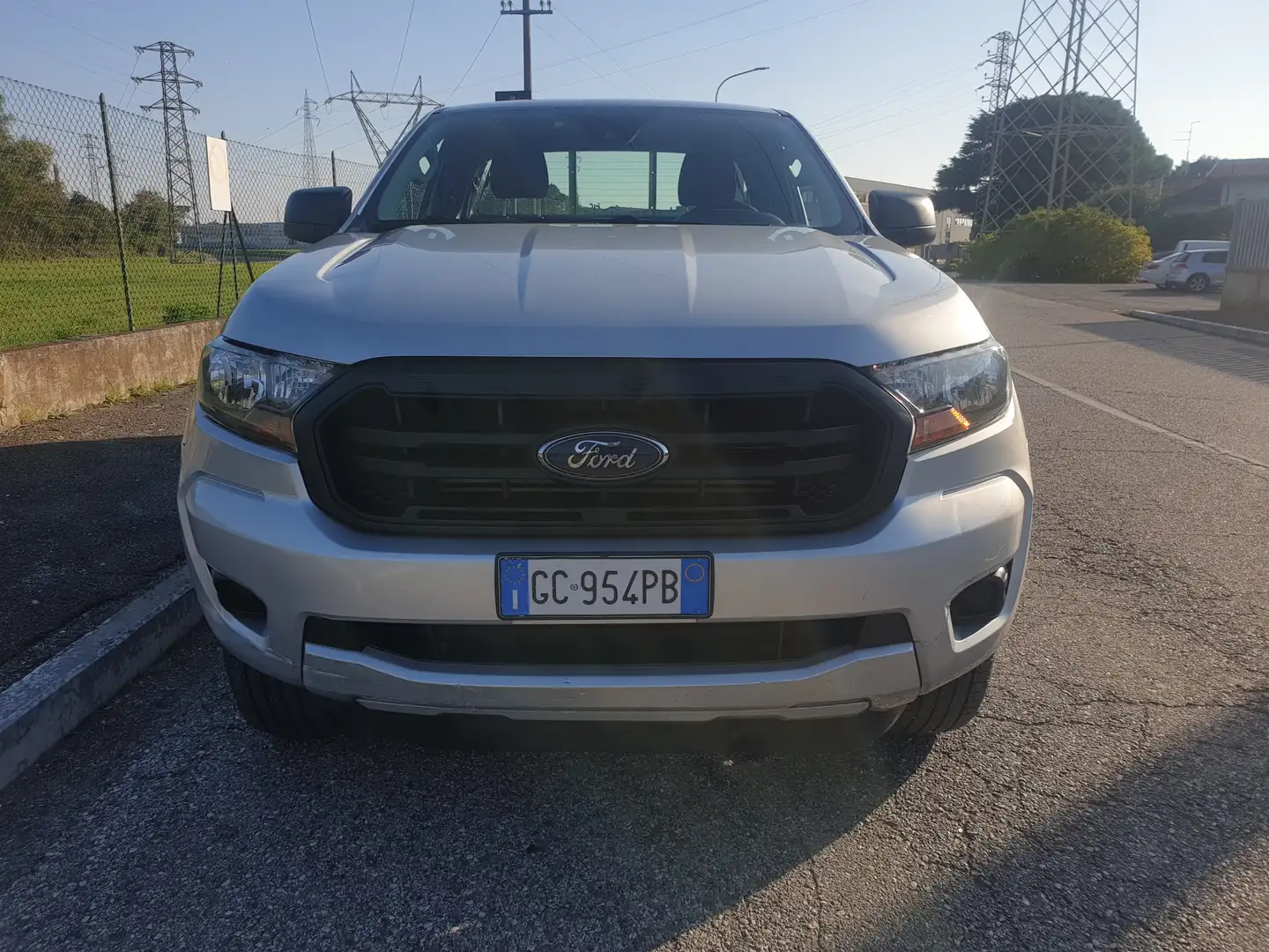 Ford Ranger 2.0 tdci super cab XL 170cv Zilver - 2