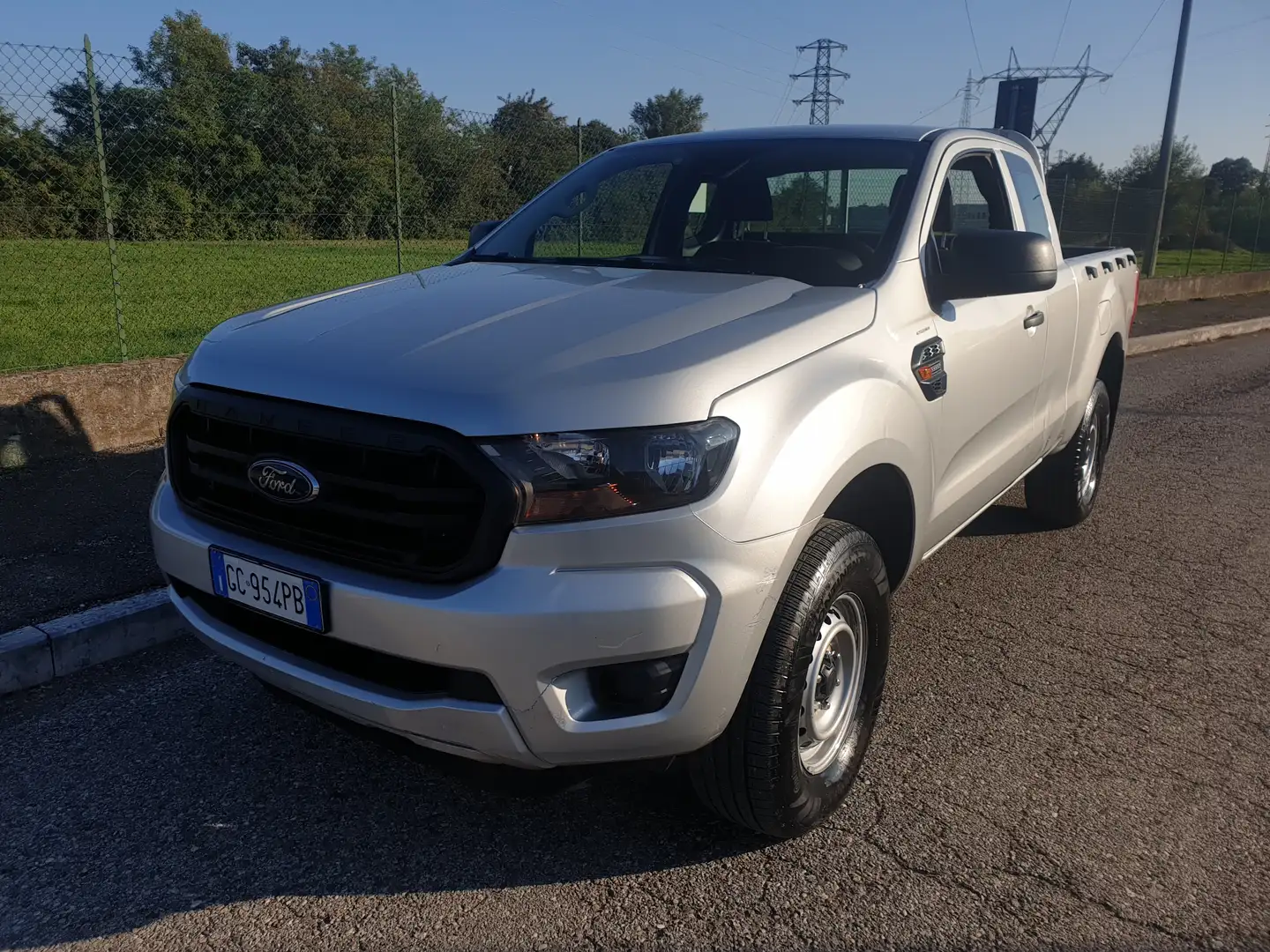 Ford Ranger 2.0 tdci super cab XL 170cv Zilver - 1