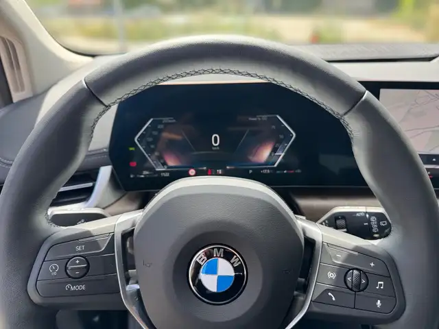 BMW 2 Series view 8