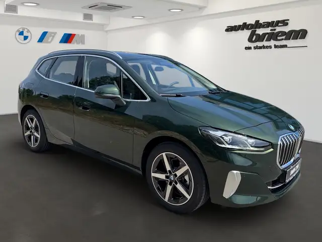 BMW 2 Series view 2