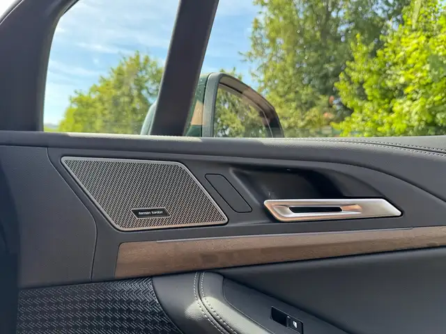 BMW 2 Series view 14