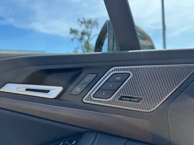BMW 2 Series view 13