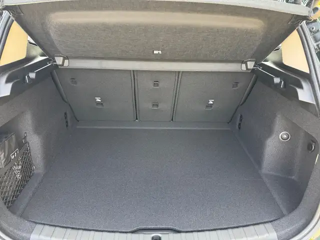 BMW 2 Series view 12