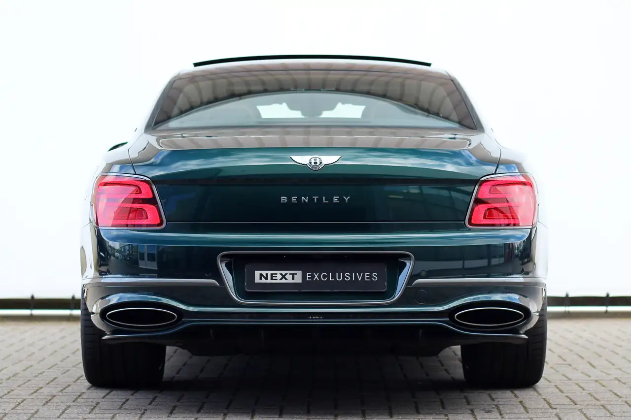 Bentley Flying Spur 2024 — фото 10