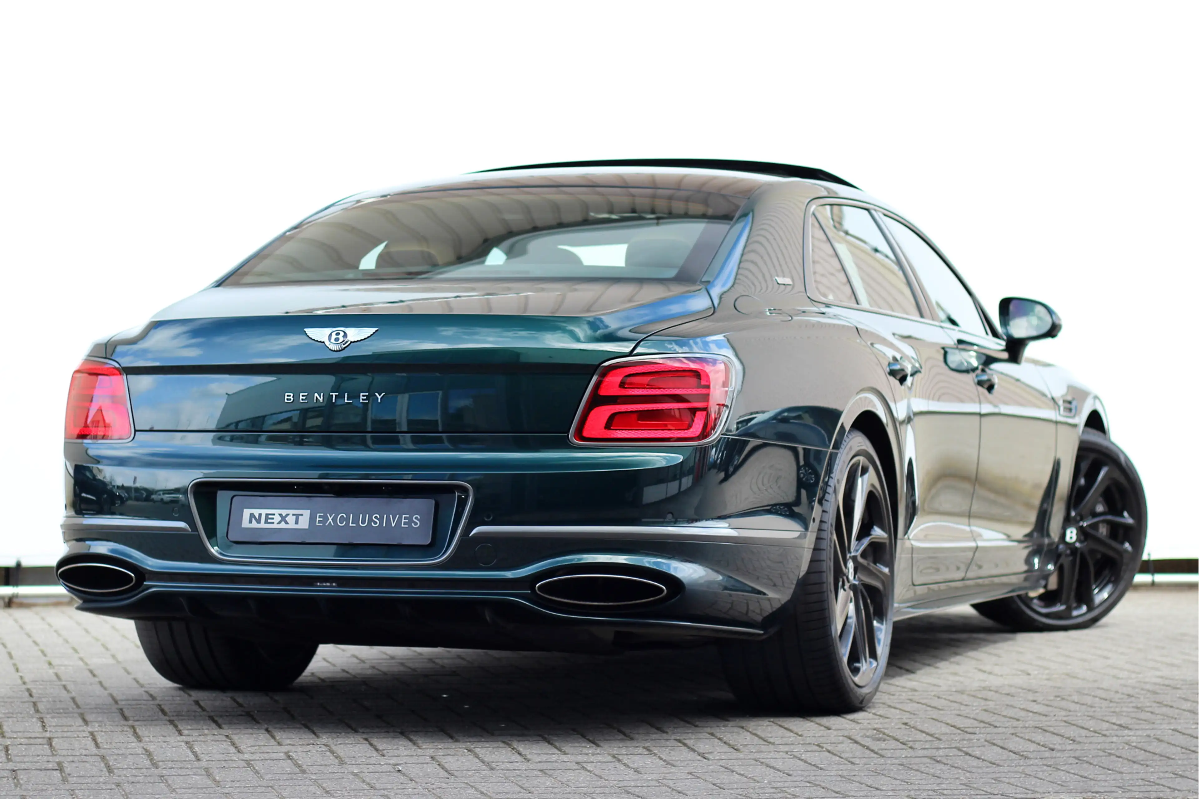 Bentley Flying Spur 4.0 V8 Hybrid Speed | Touring | Rotating | Naim | — photo 11