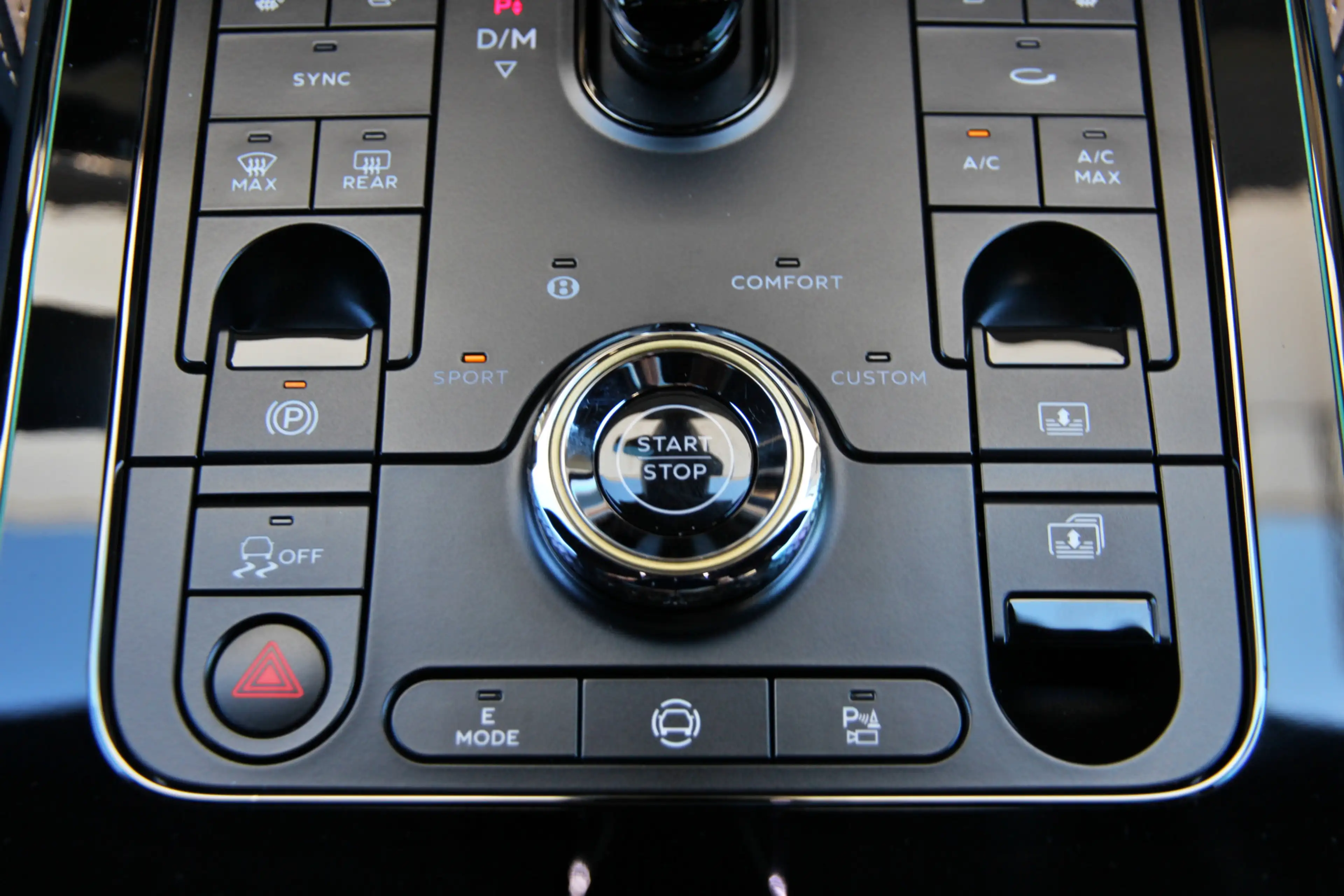 Bentley Flying Spur 4.0 V8 Hybrid Speed | Touring | Rotating | Naim | — photo 41