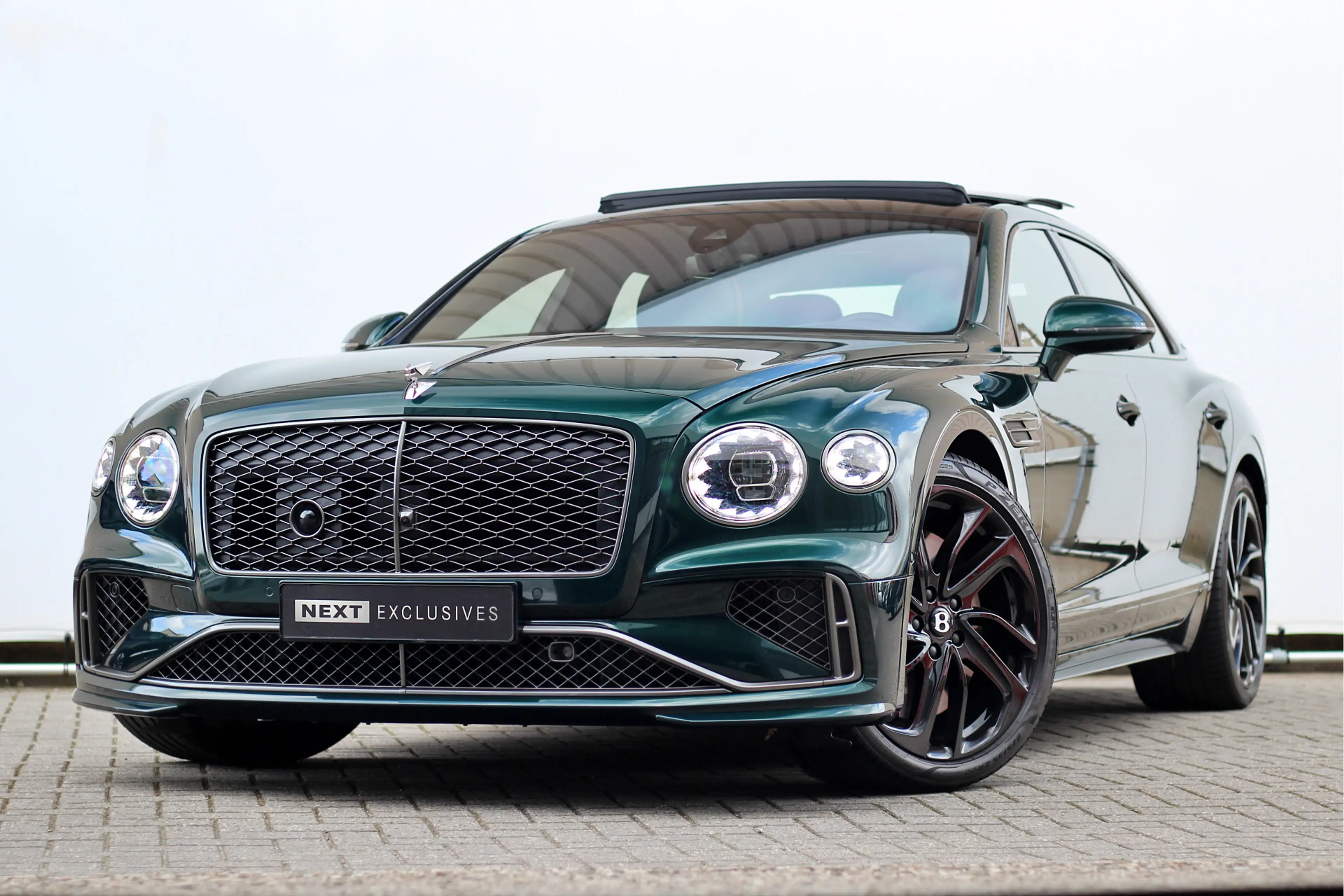 Bentley Flying Spur 4.0 V8 Hybrid Speed | Touring | Rotating | Naim | — photo 5