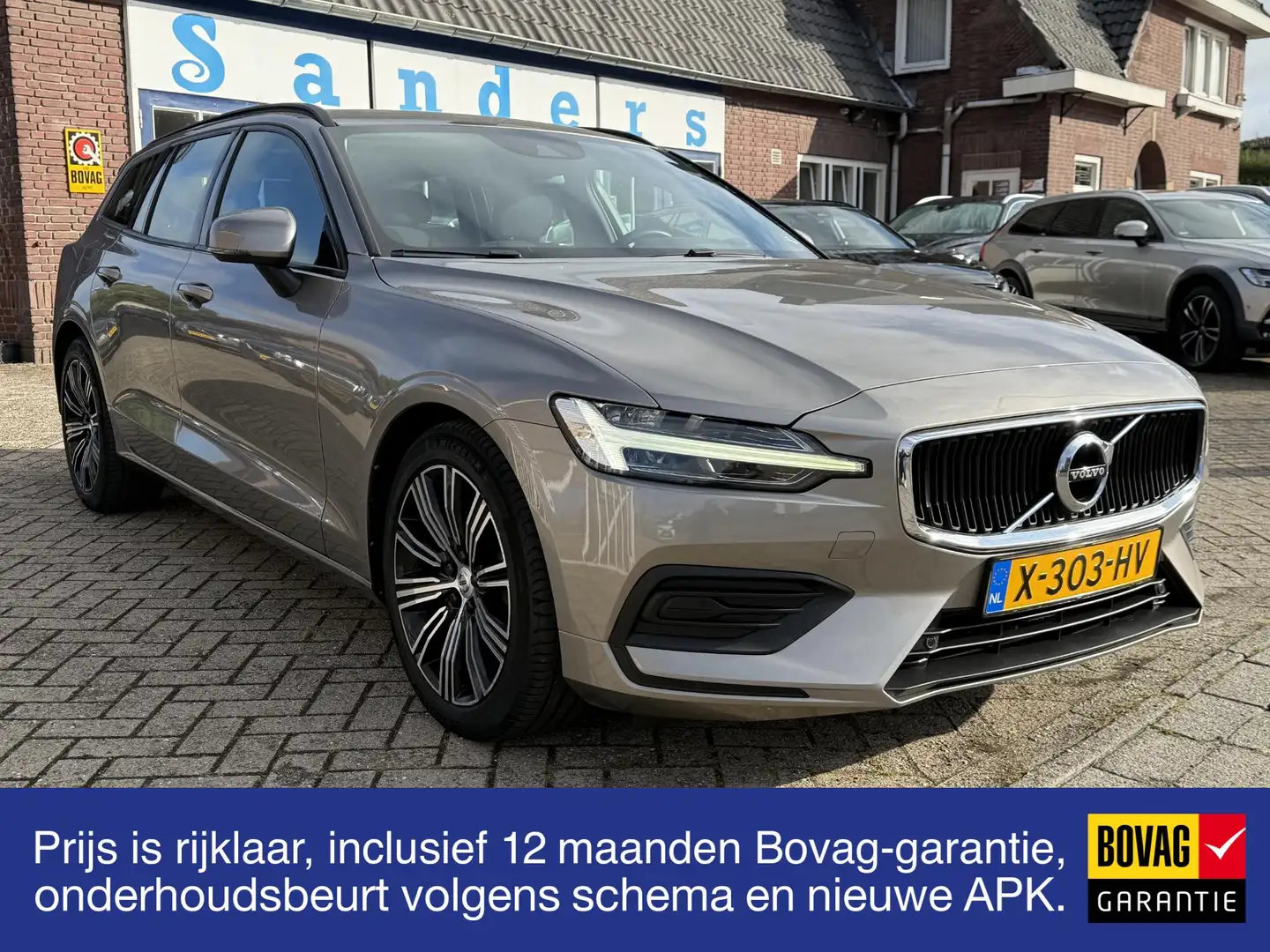 Volvo V60 2.0 D3 150 pk Grijs - 1