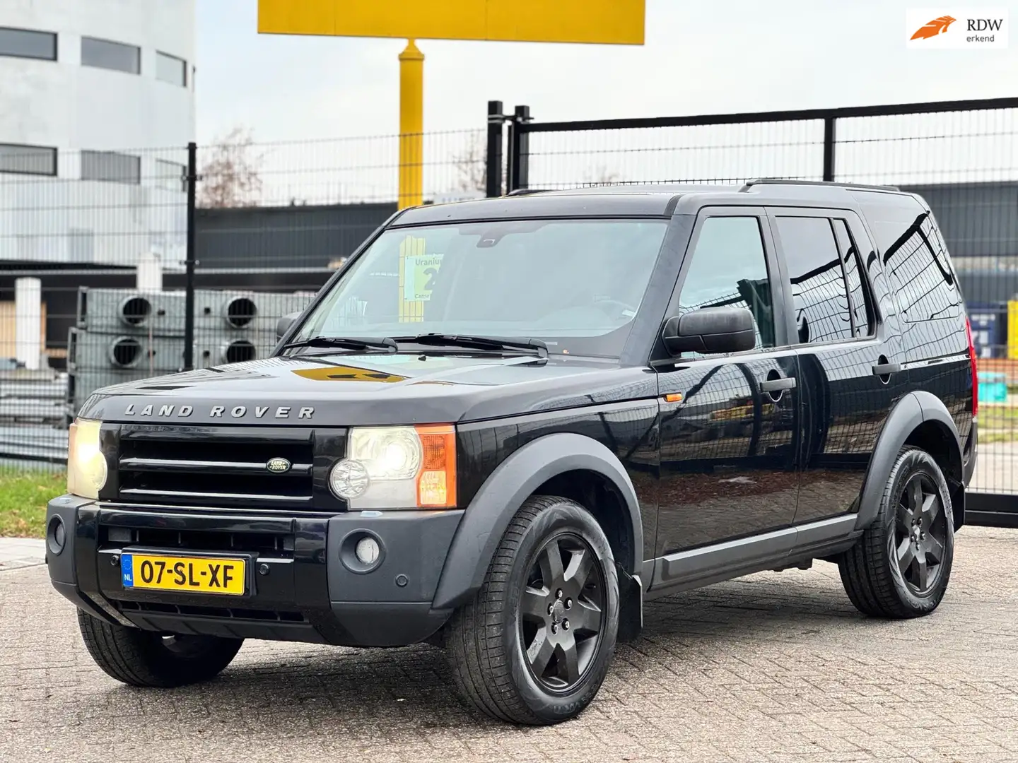 Land Rover Discovery 2.7 TdV6 HSE|YOUNGTIMER|7PERS|AUT|NAVI|XENON Schwarz - 1