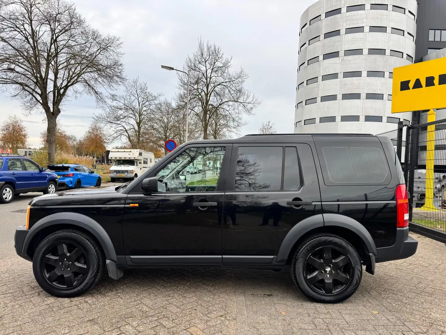 Land Rover Discovery 2.7 TdV6 HSE|YOUNGTIMER|7PERS|AUT|NAVI|XENON Schwarz - 2