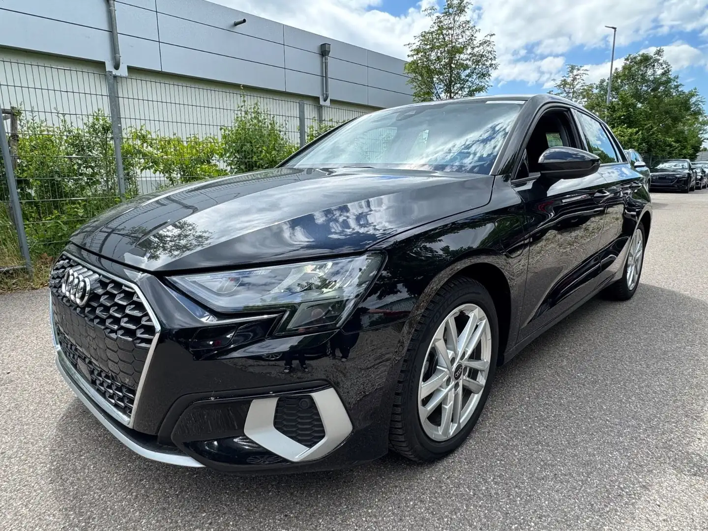 Audi A3 Sportback 40 TFSI e advanced Plug-In Hybrid Black - 1