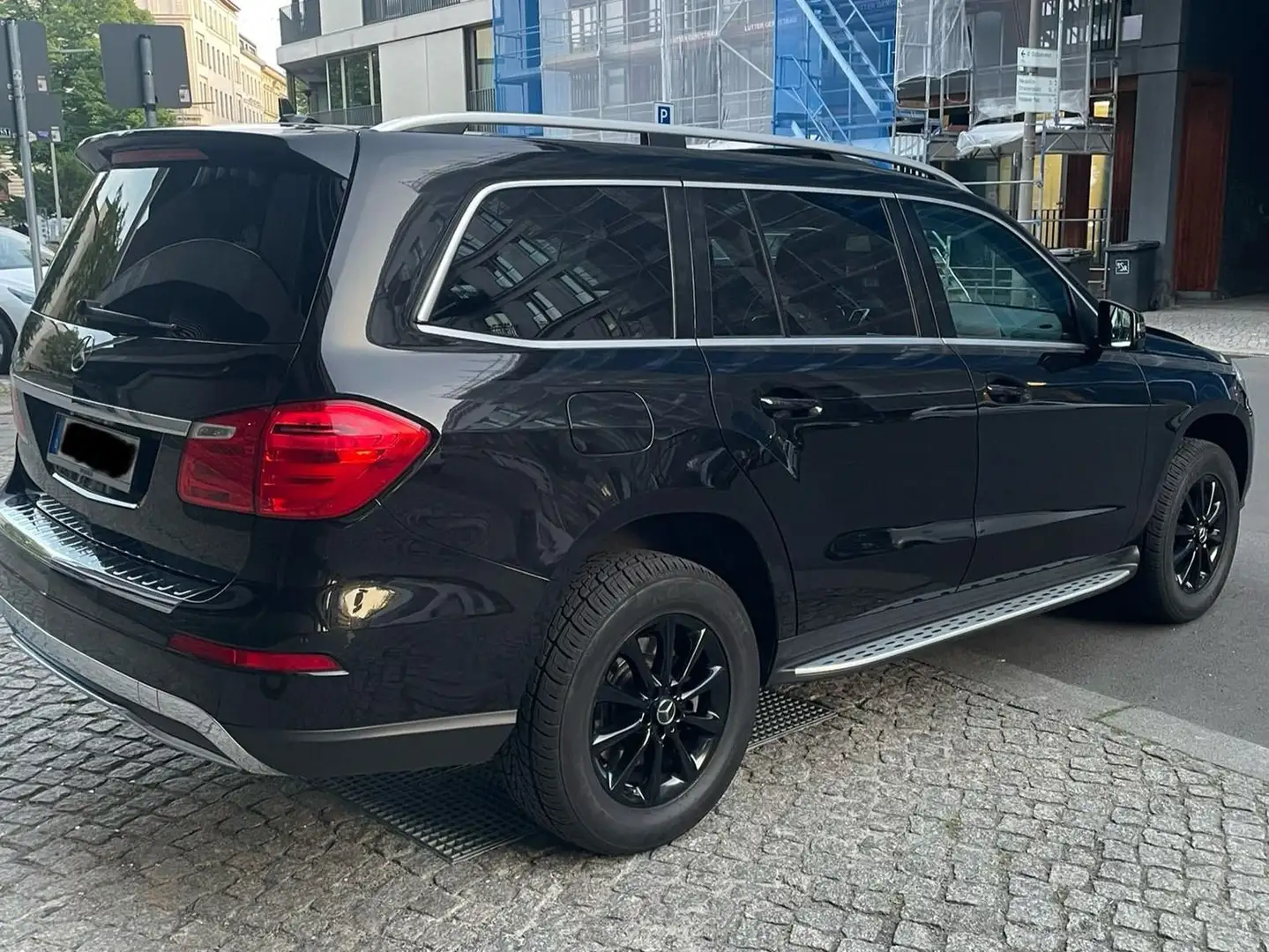 Mercedes-Benz GL 350 GL 350 BlueTEC 4Matic 7G-TRONIC Schwarz - 1
