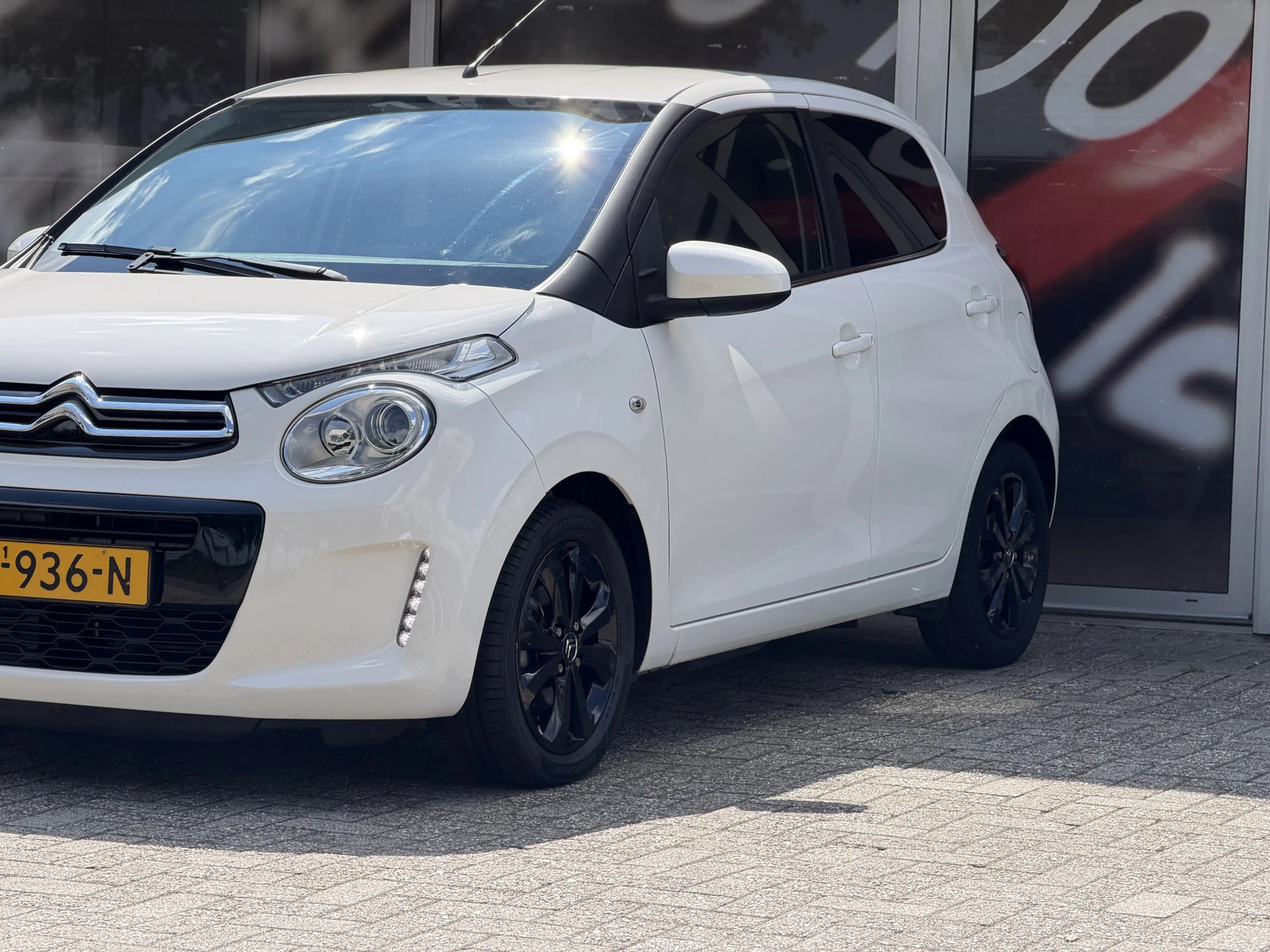 Citroen C1 1.0 VTi Shine / Leder / Camera / Cruise Control / — photo 9