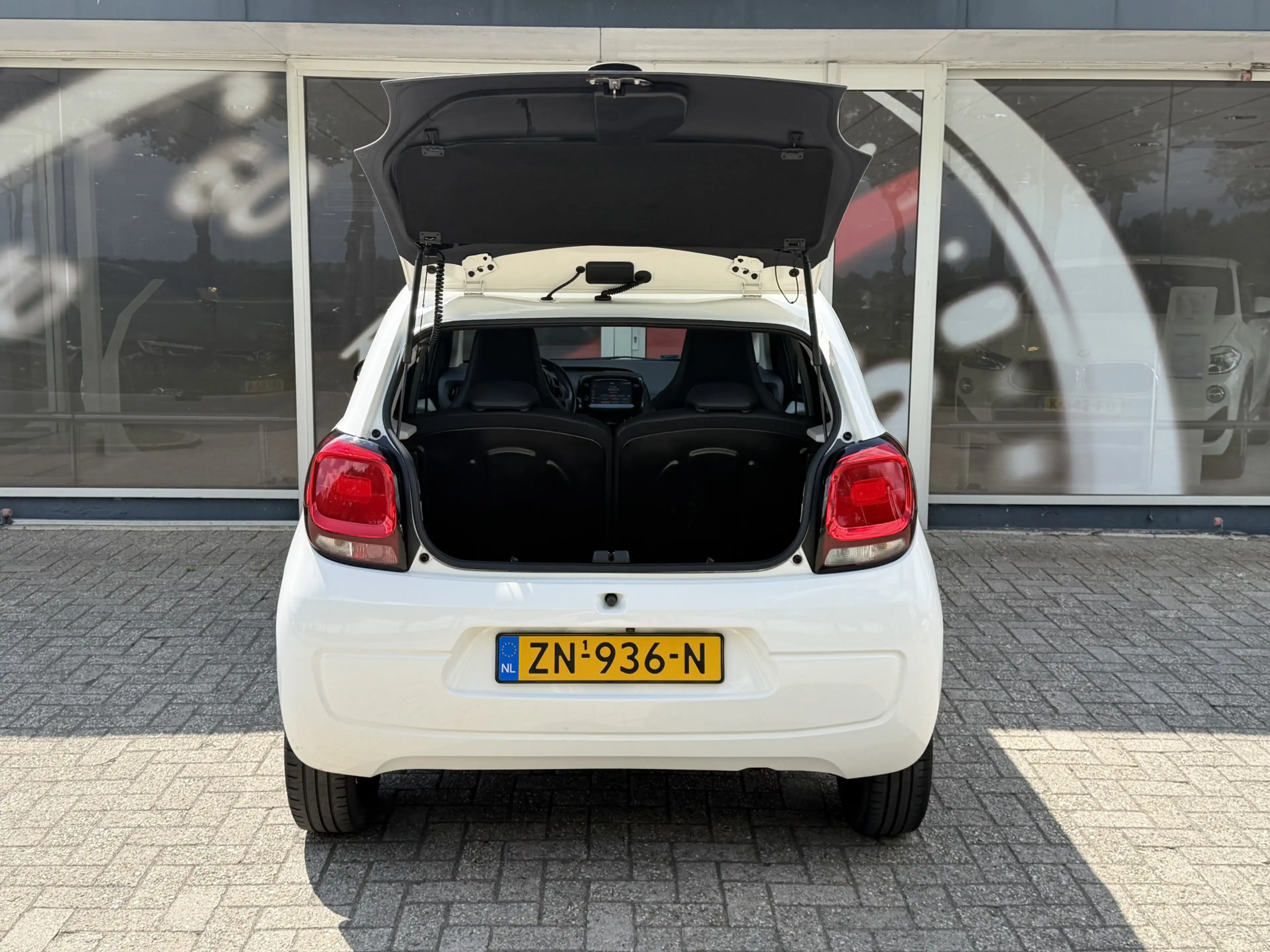 Citroen C1 1.0 VTi Shine / Leder / Camera / Cruise Control / — photo 14