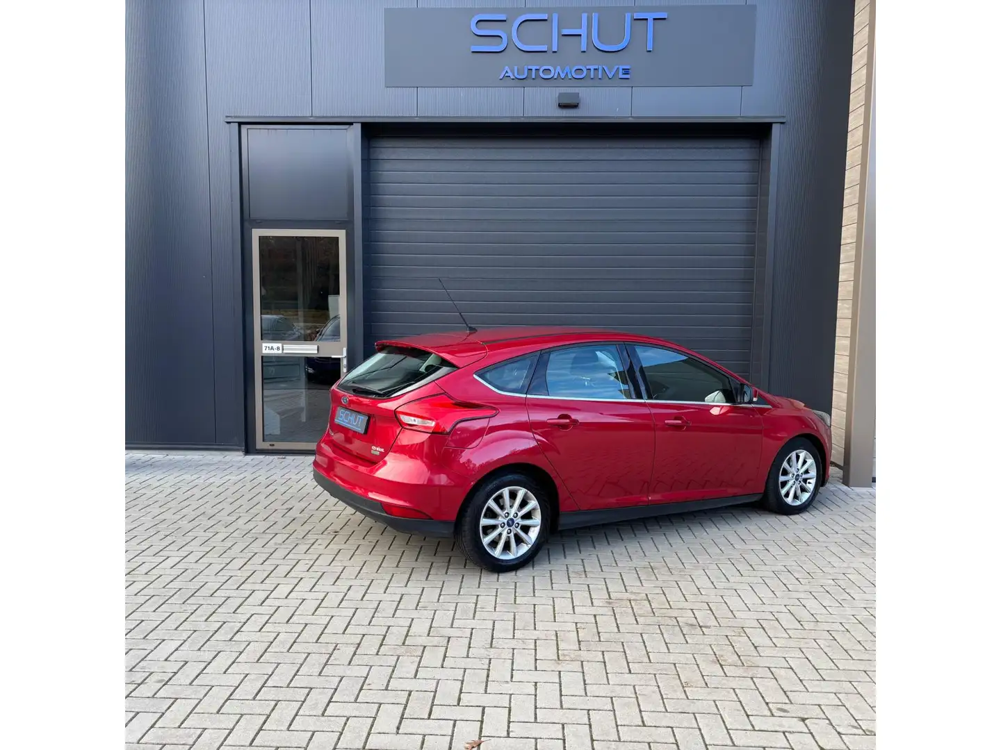 Ford Focus 125pk Titanium CLIMA | STOELVERWARMING | STUURVERW Rood - 2