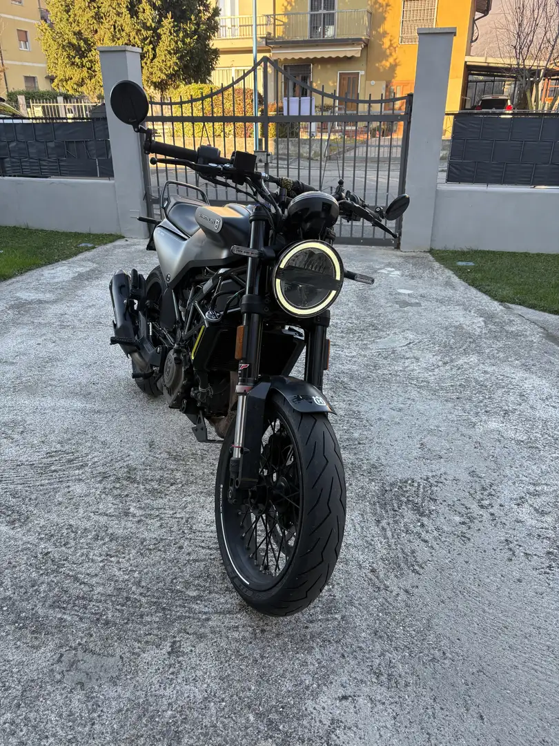 Husqvarna Svartpilen - 2