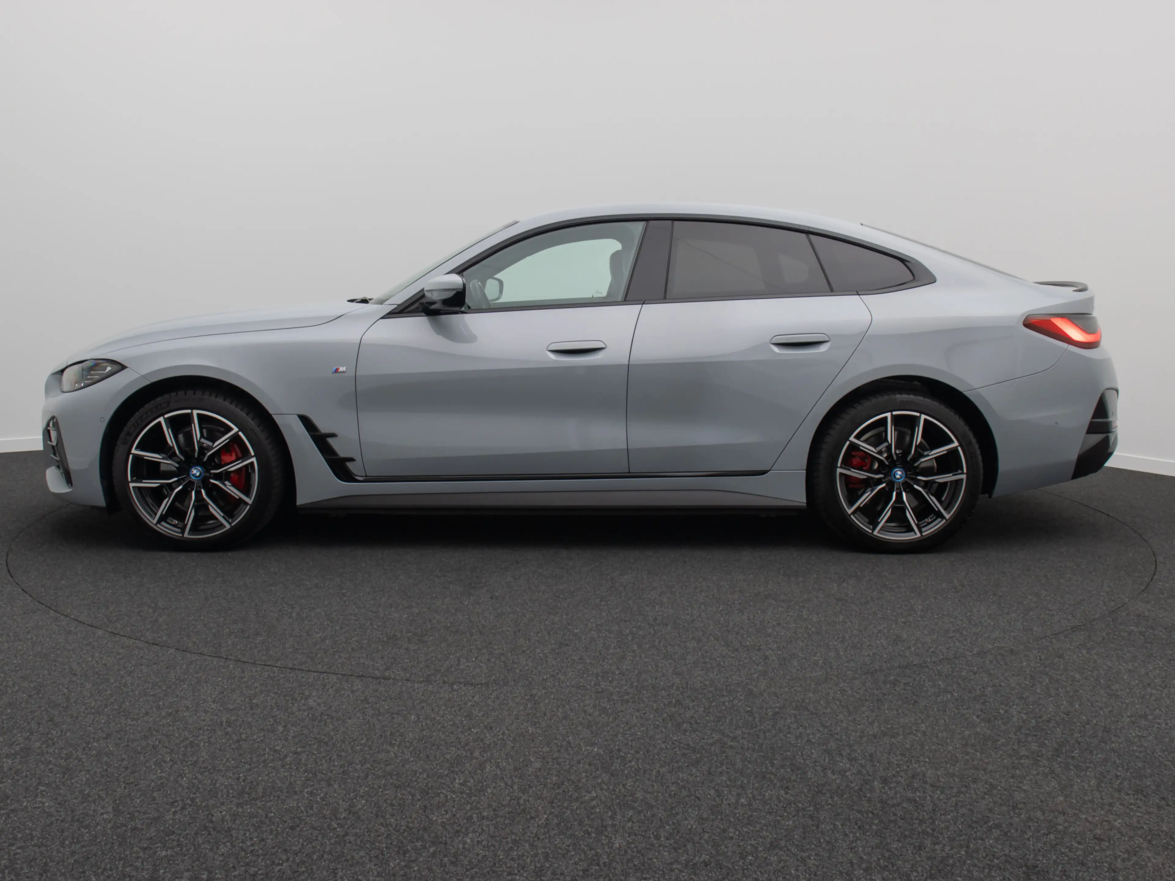 BMW i4 eD35 GC M Sport HUD DAB Kamera H K AHK 19Zoll — photo 11