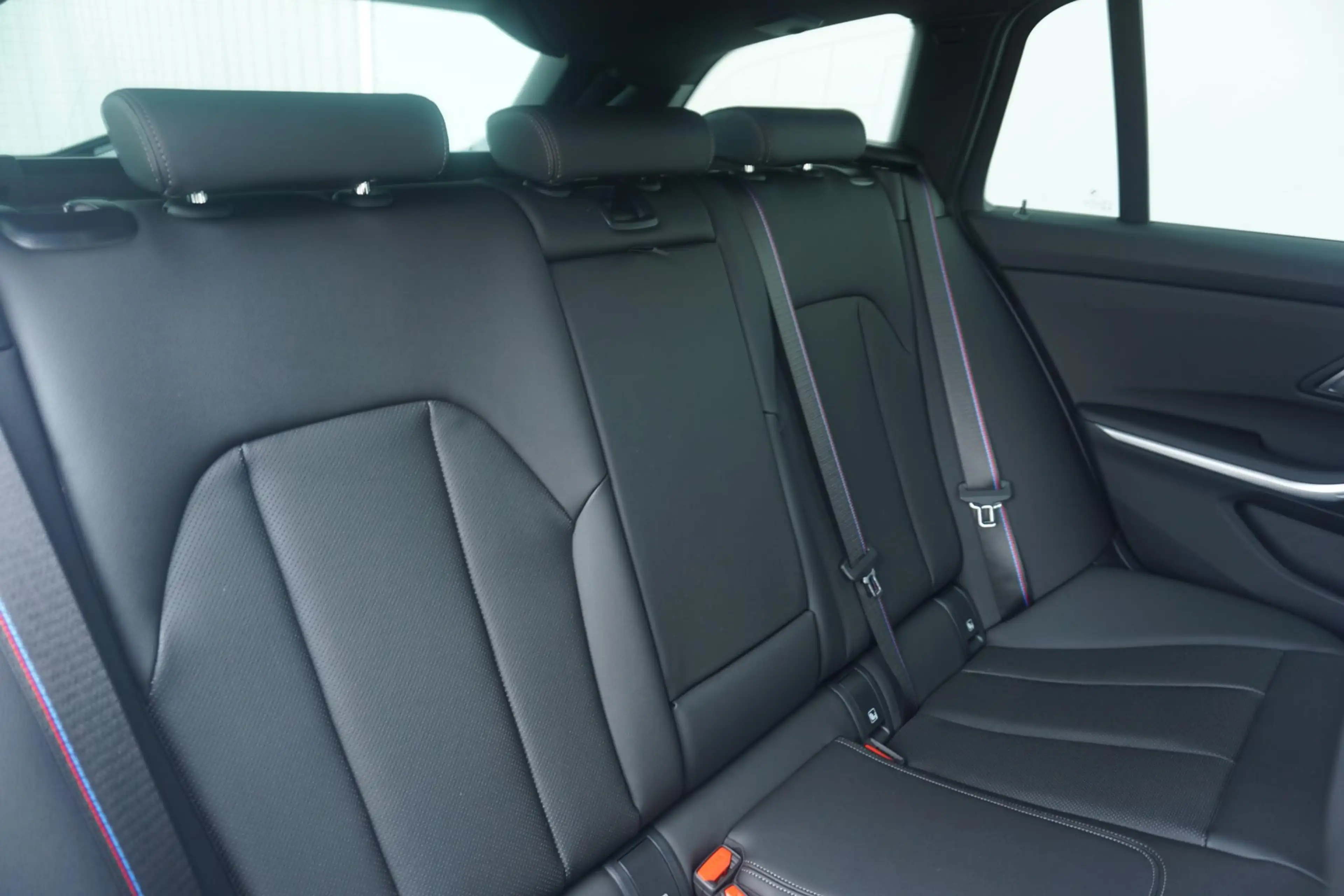 BMW 330 3 Serie Touring 330e | M Sportpakket Pro | Comfort — photo 11