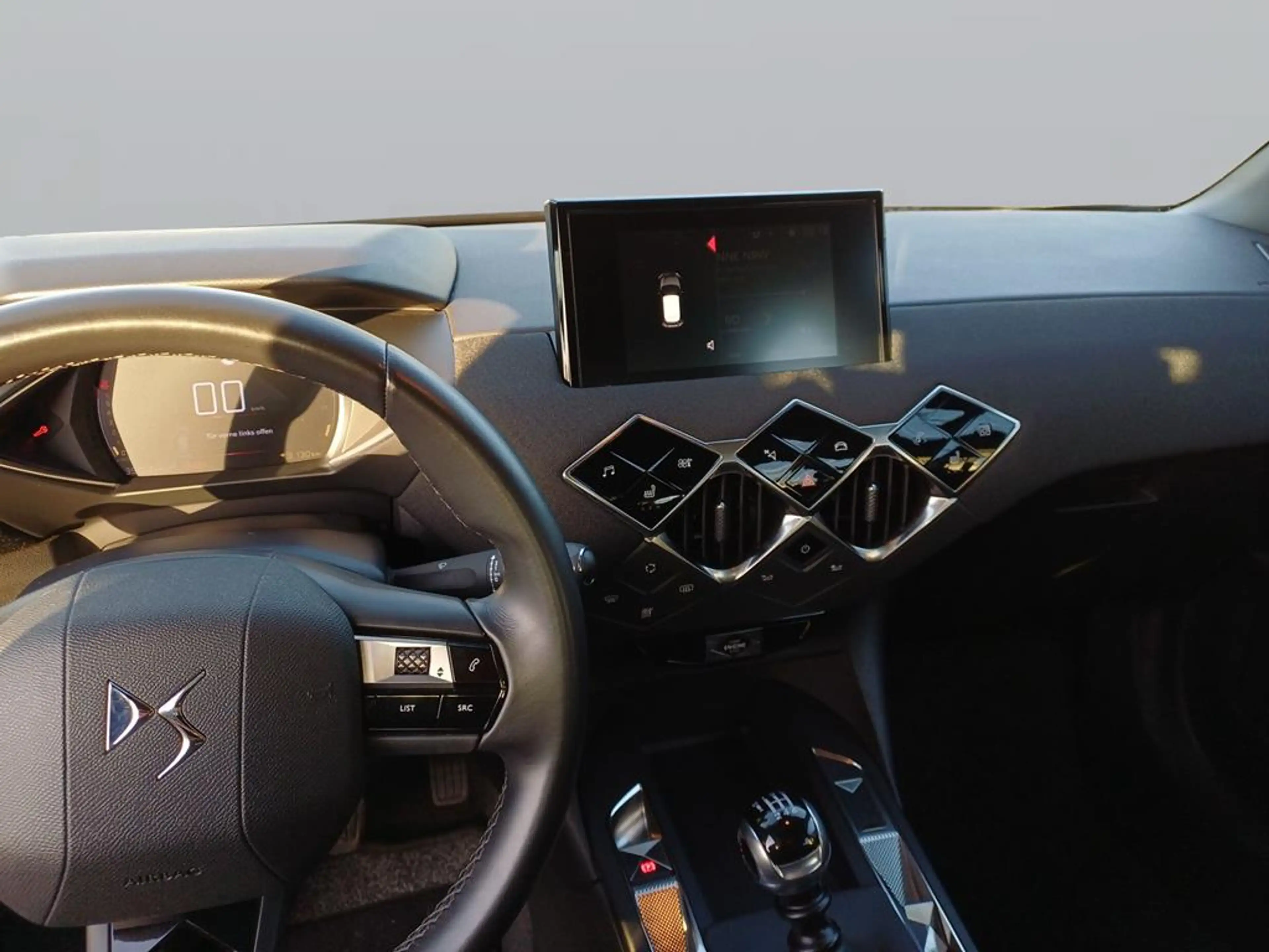 DS Automobiles DS 3 Crossback Montmartre — photo 11