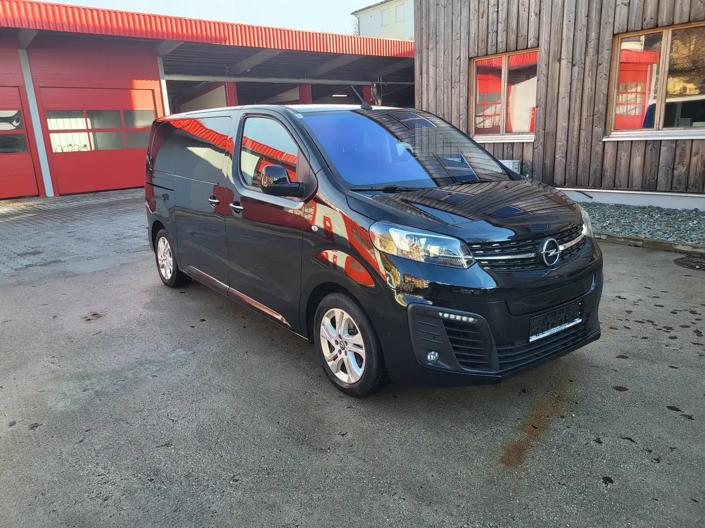 Opel Zafira Life e-Life 75 kWh Business Elegance M - 1