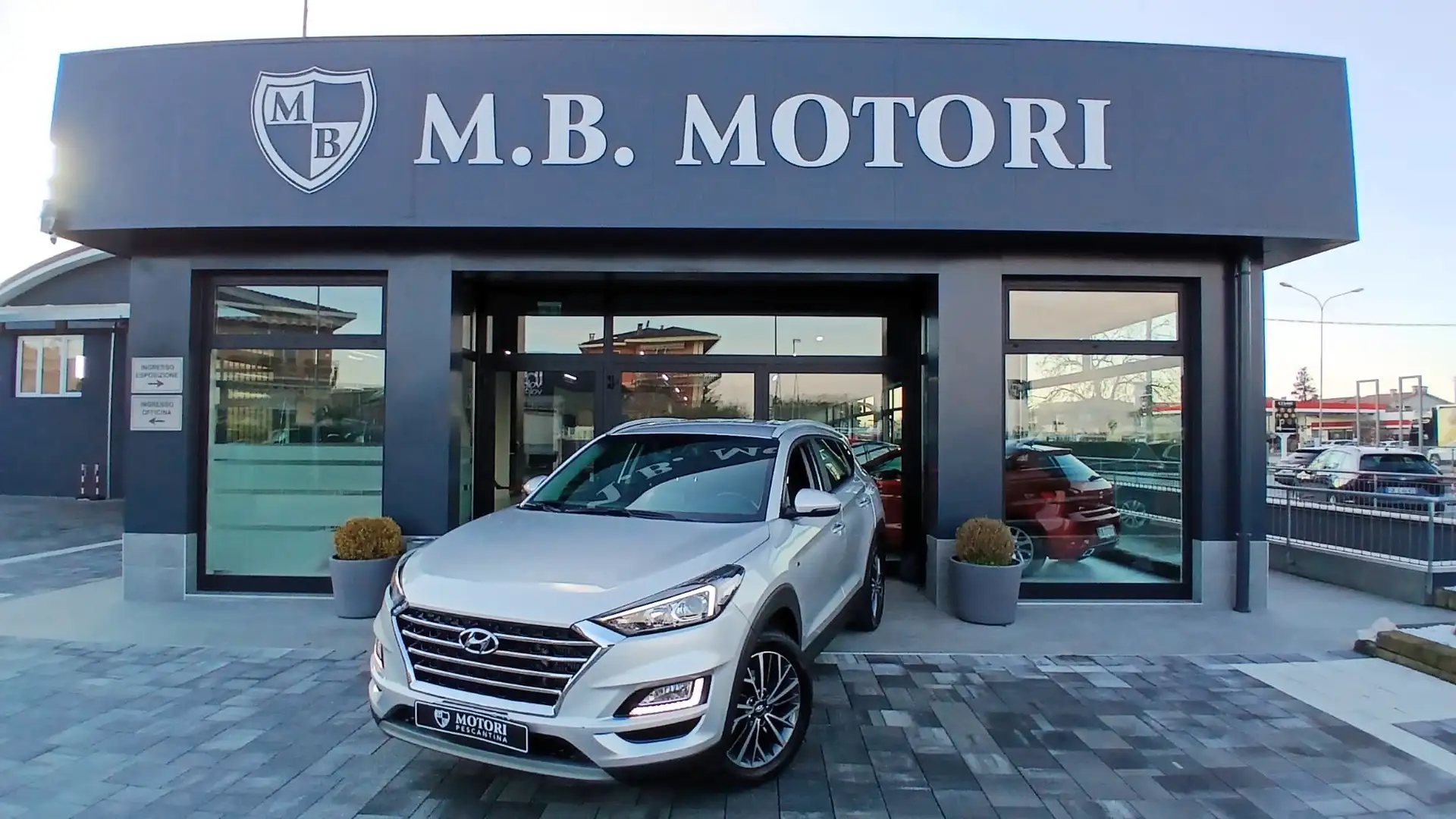 Hyundai TUCSON Tucson II  1.6 crdi 48V  2wd 136cv Silber - 1