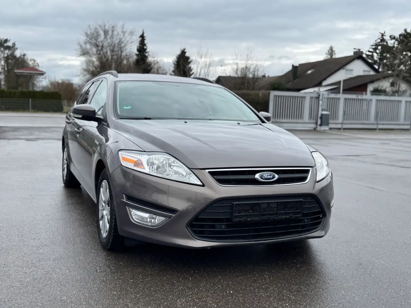 Ford Mondeo Turnier Trend/PDC/Automatik/Klimaaut./MFL Brun - 1