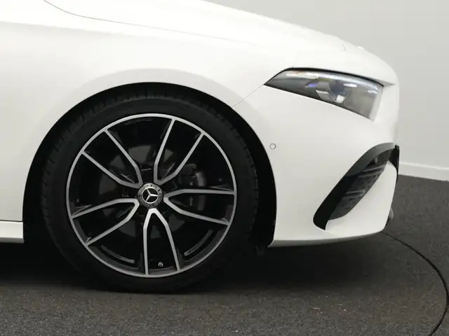 Mercedes-Benz A Class view 8