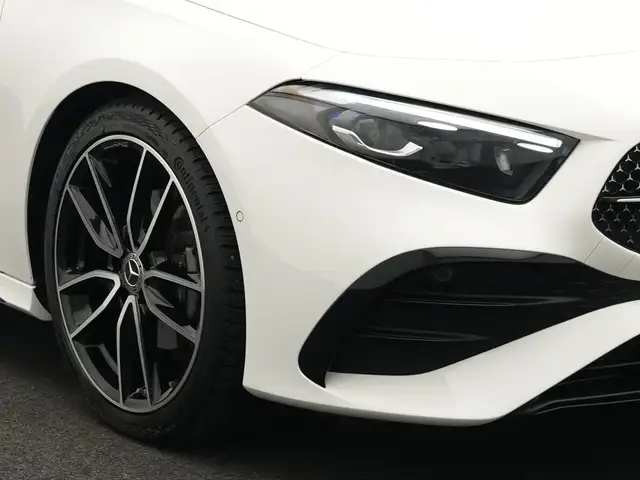 Mercedes-Benz A Class view 9