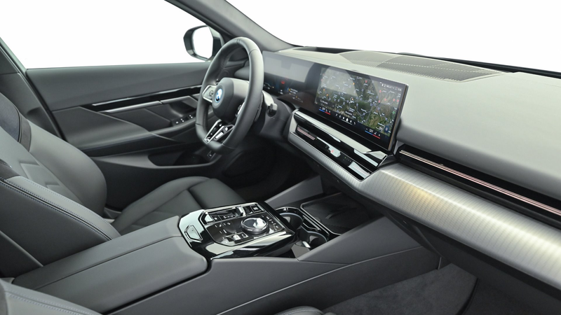 BMW 530 e xDrive M-Sportpaket — photo 14