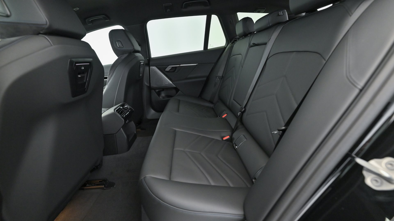 BMW 530 e xDrive M-Sportpaket — photo 13