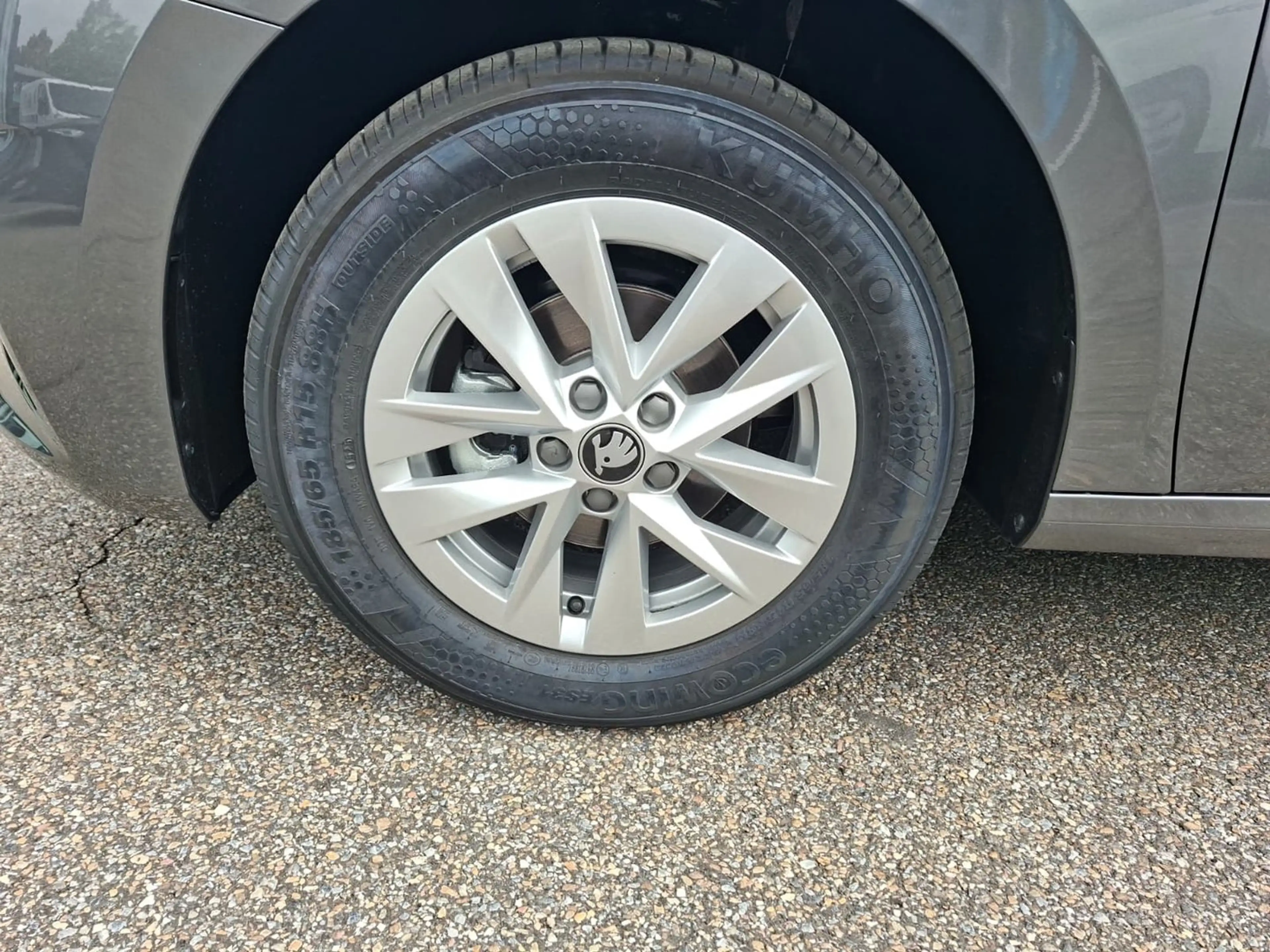 Skoda Fabia Essence TSI — photo 6