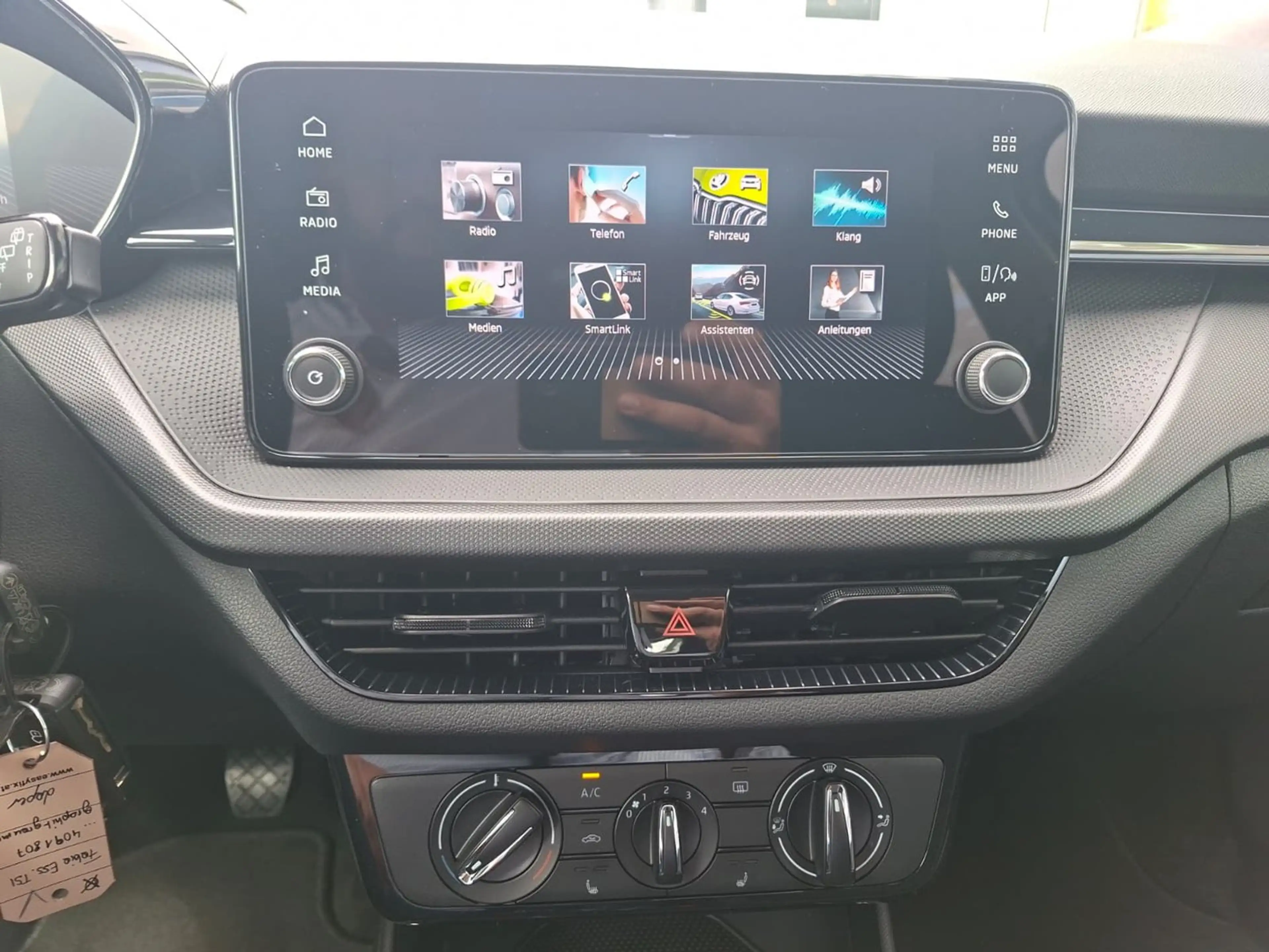 Skoda Fabia Essence TSI — photo 13
